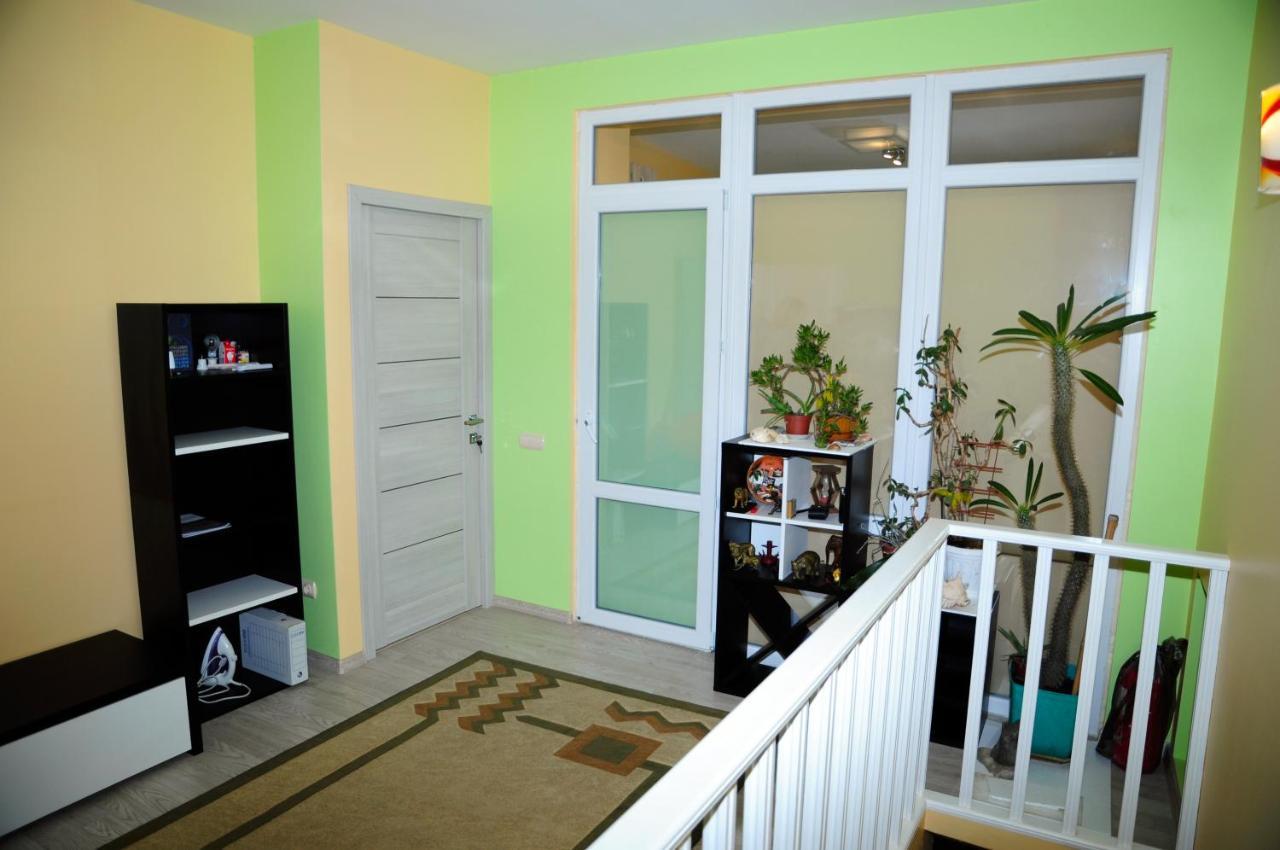 אודסה Homestay On Kanatna Street 57 מראה חיצוני תמונה