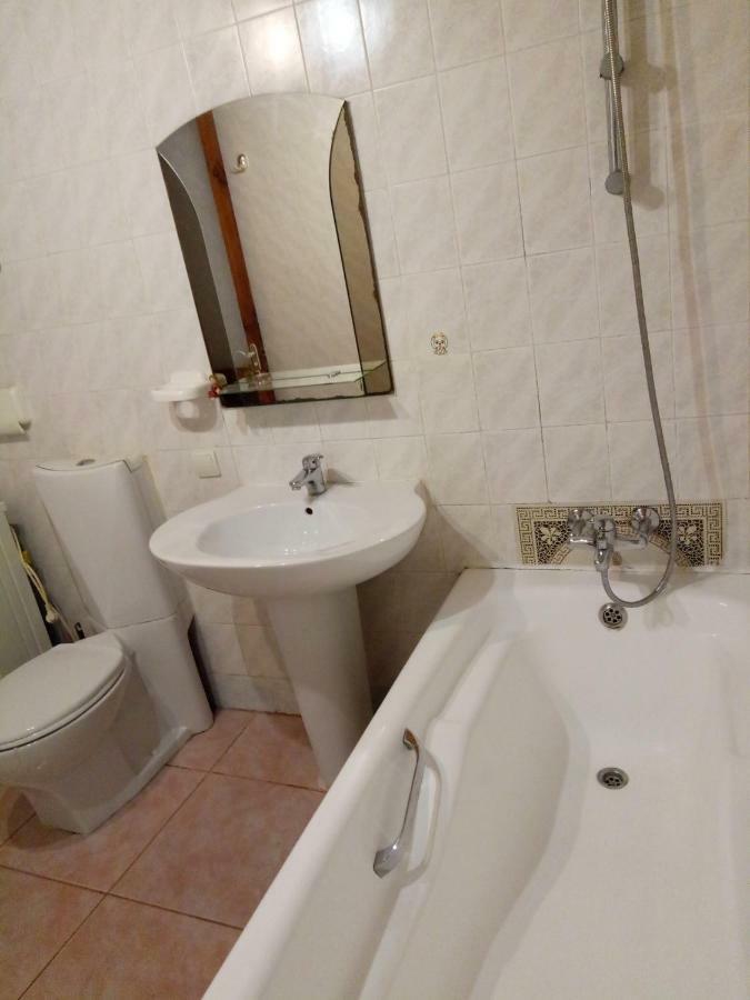 אודסה Homestay On Kanatna Street 57 מראה חיצוני תמונה