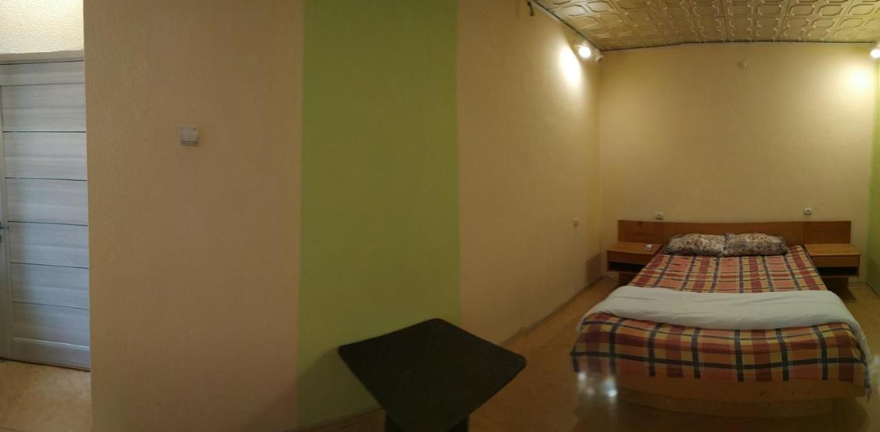אודסה Homestay On Kanatna Street 57 מראה חיצוני תמונה